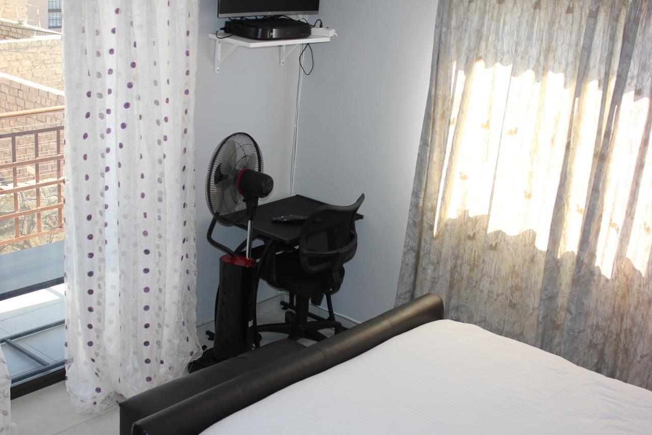 Coco Palm Bed&Breakfast Windhoek Buitenkant foto
